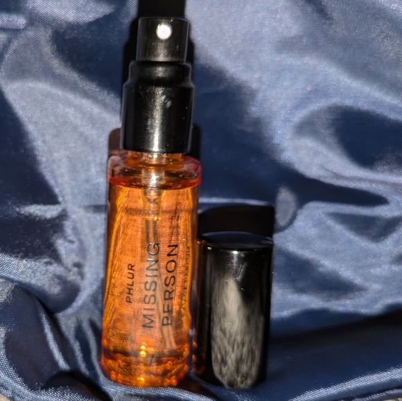 Phlur Missing Person Spray - Picture 2 of 4